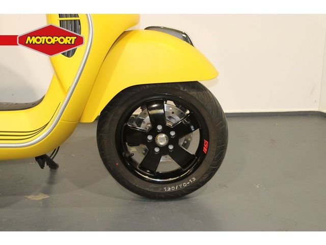 vespa - gts-300-super-sport