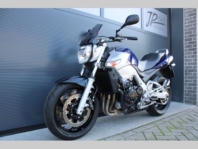 suzuki - gsr-600