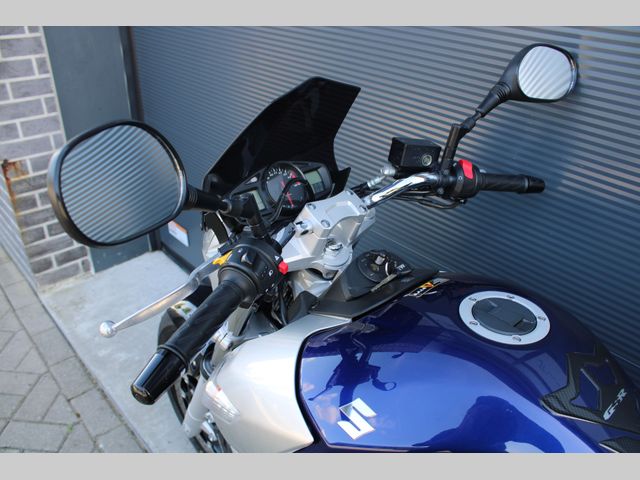 suzuki - gsr-600