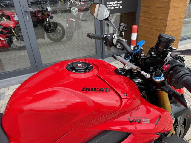ducati - streetfighter-v4s