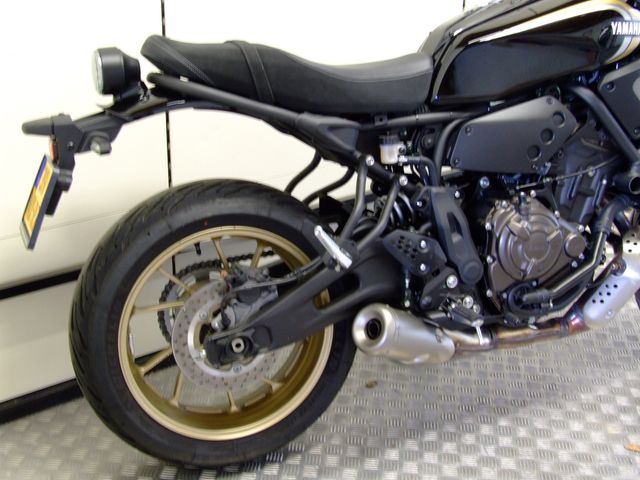yamaha - xsr-700-abs