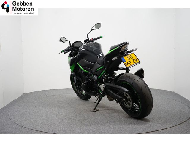kawasaki - z900