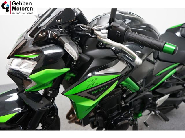 kawasaki - z900