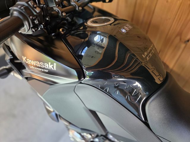 kawasaki - versys-1000-grand-tourer