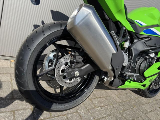 kawasaki - ninja-zx-4rr