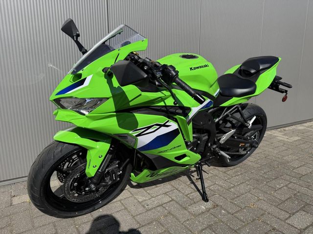 kawasaki - ninja-zx-4rr