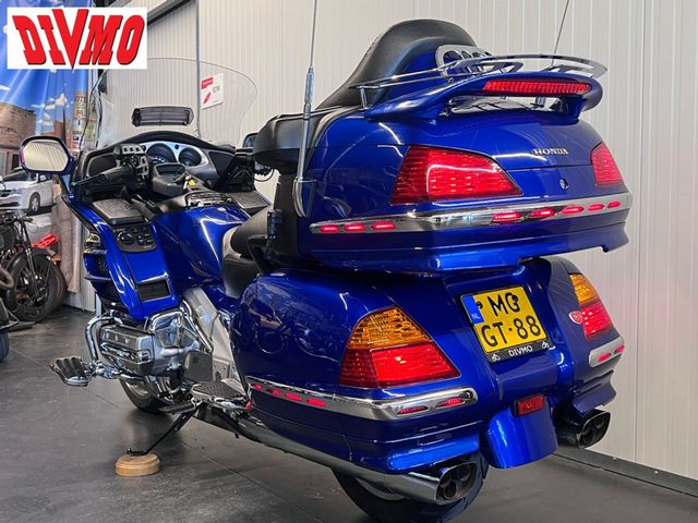 honda - gl-1800-goldwing-c-abs