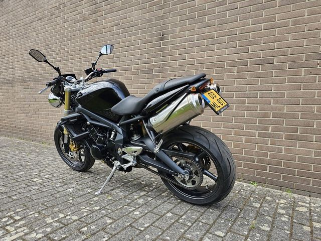 triumph - street-triple-675