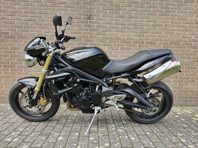 triumph - street-triple-675