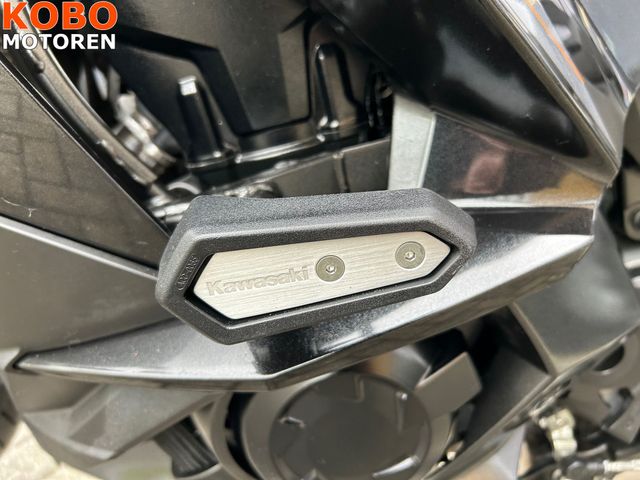 kawasaki - z-1000-sx