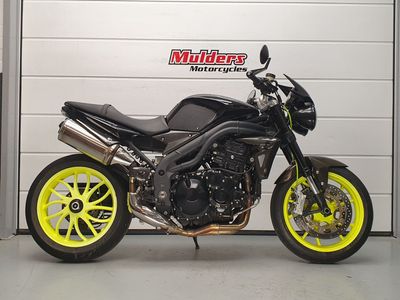 TRIUMPH SPEED TRIPLE 1050 – foto 2