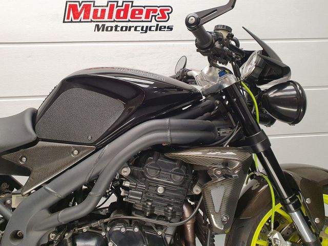 triumph - speed-triple-1050
