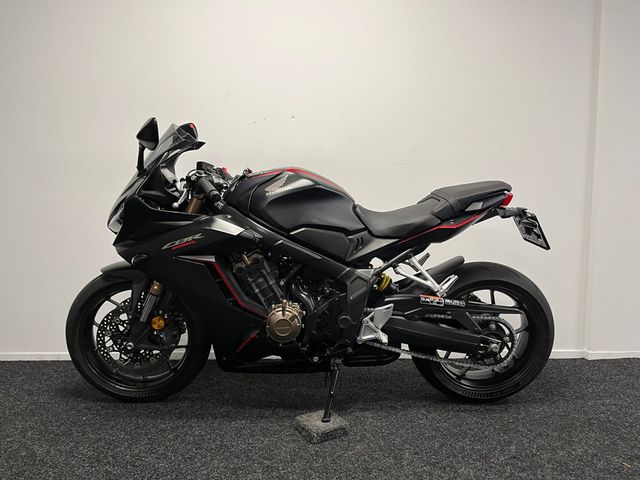 honda - cbr-650-r