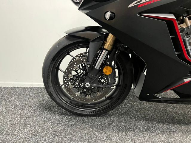 honda - cbr-650-r