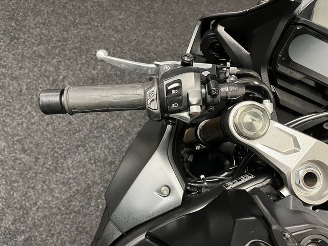 honda - cbr-650-r