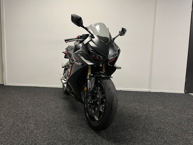 honda - cbr-650-r
