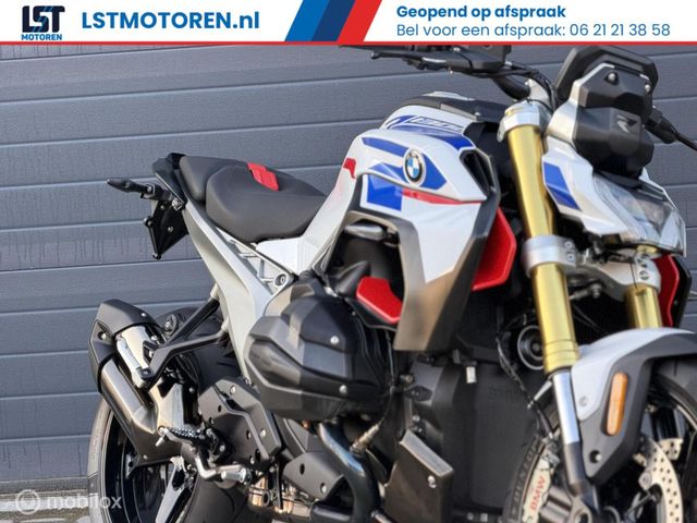 bmw - r-1300-r