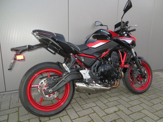 kawasaki - z650