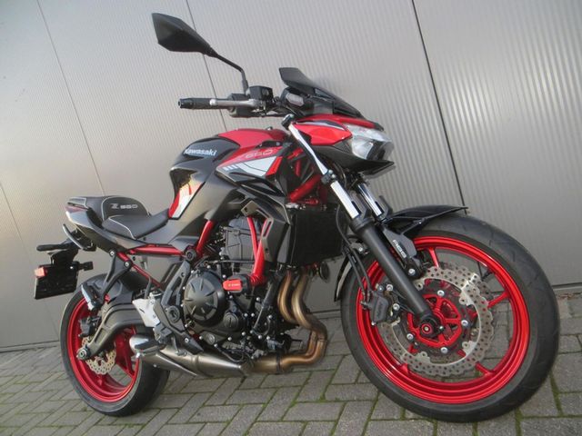 kawasaki - z650
