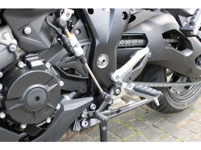 bmw - s-1000-xr