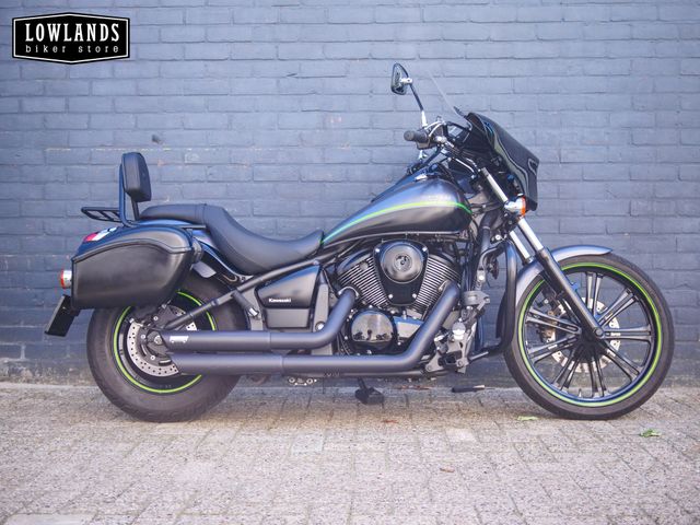 kawasaki - vn-900-custom