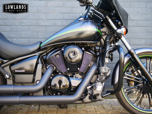 kawasaki - vn-900-custom
