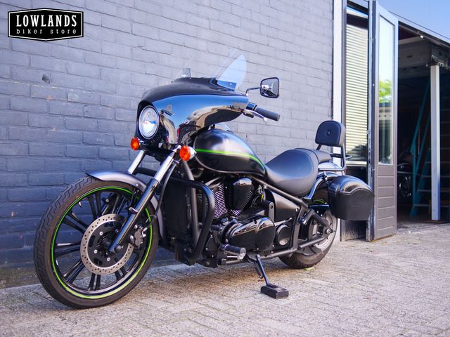 kawasaki - vn-900-custom