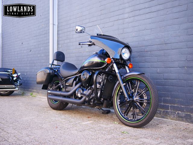 kawasaki - vn-900-custom