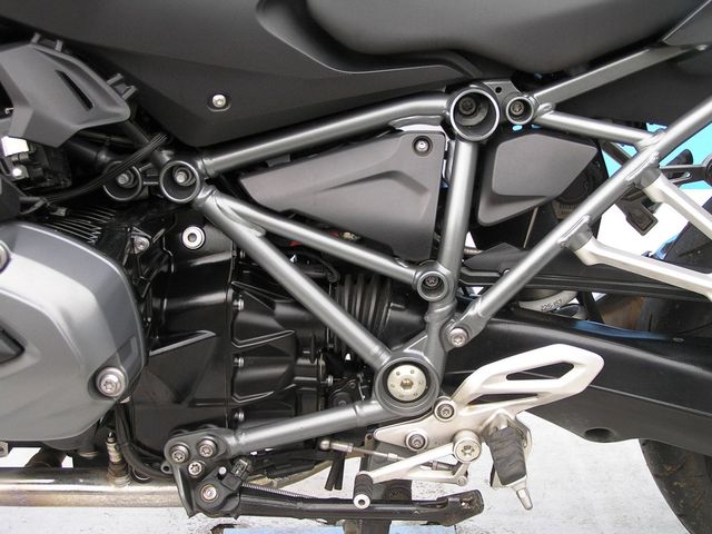 bmw - r-1200-r
