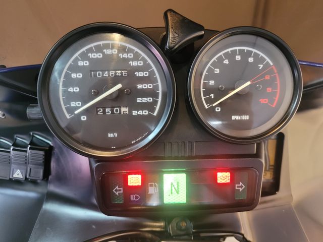 bmw - r-1100-rs