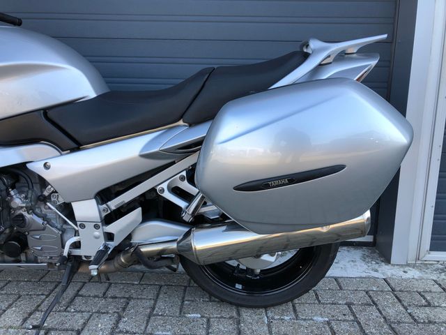 yamaha - fjr-1300