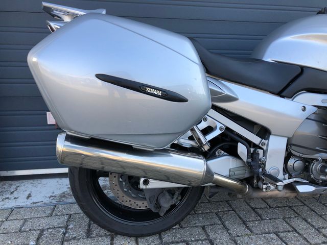 yamaha - fjr-1300