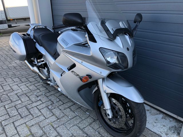 yamaha - fjr-1300