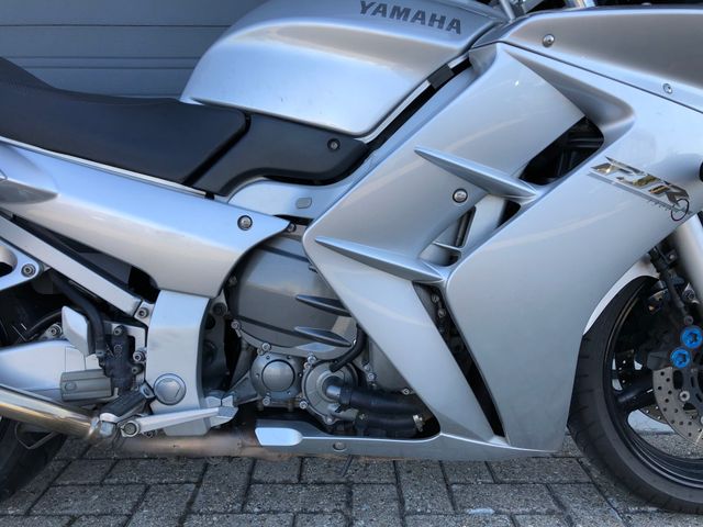 yamaha - fjr-1300