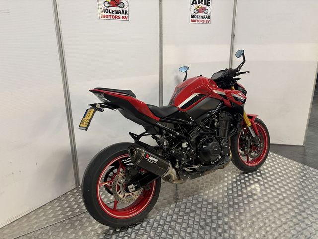 kawasaki - z900