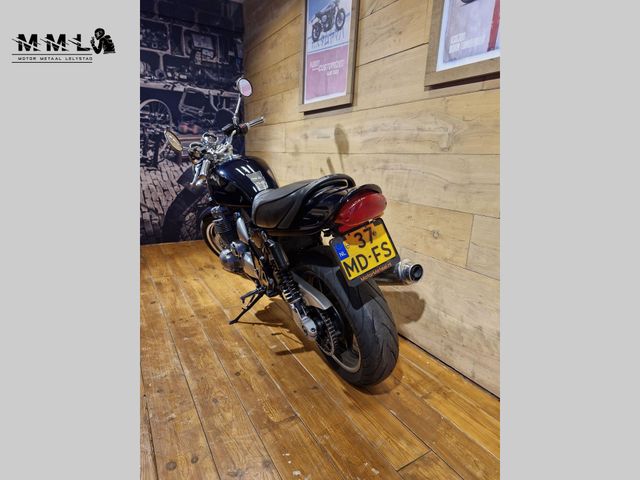 kawasaki - zephyr-1100