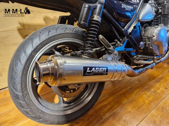 kawasaki - zephyr-1100