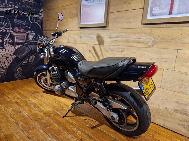 kawasaki - zephyr-1100