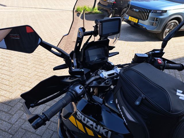 suzuki - v-strom-1050-xt