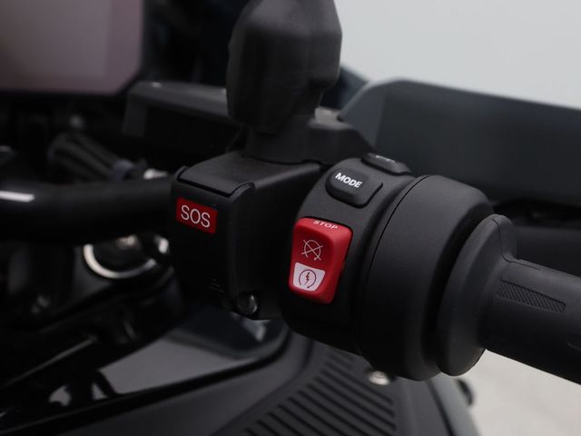 bmw - r-1300-gs-adventure