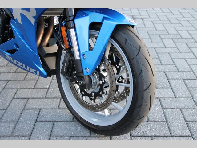suzuki - gsx-8r