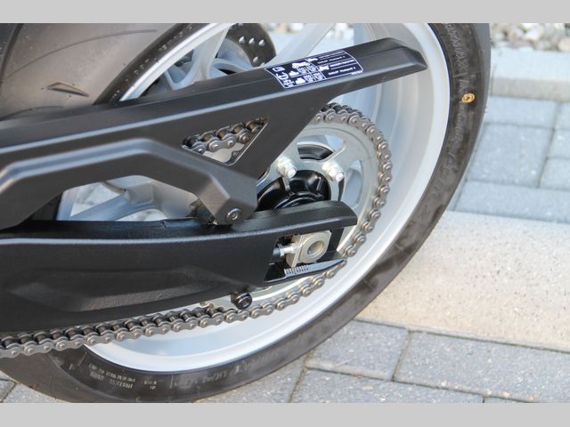 suzuki - gsx-8r