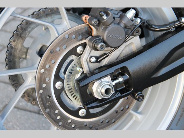 suzuki - gsx-8r