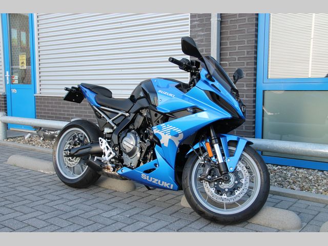 suzuki - gsx-8r