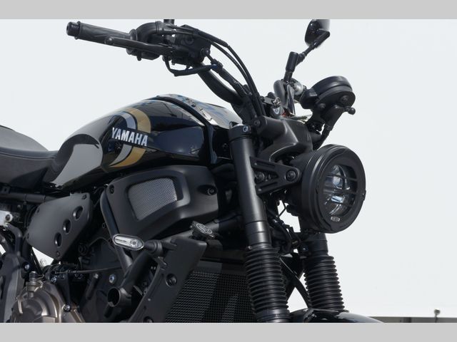 yamaha - xsr-700-abs