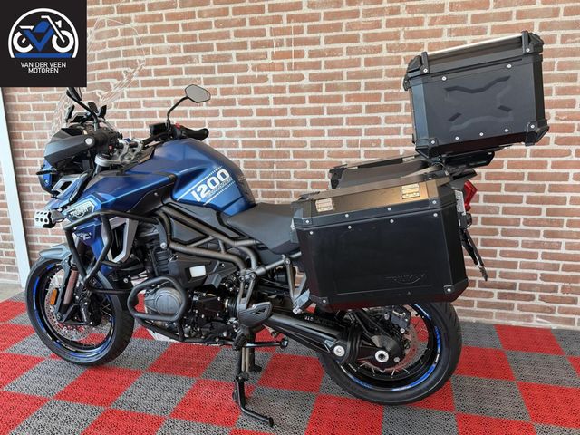 triumph - tiger-explorer-xcx