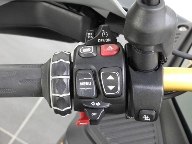 bmw - r-1300-gs-adventure