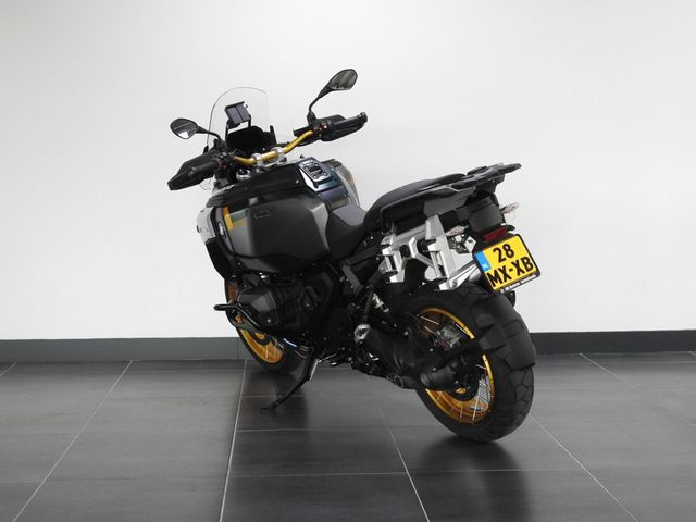 bmw - r-1300-gs-adventure