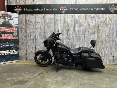 HARLEY-DAVIDSON STREET GLIDE FLHX – foto 3