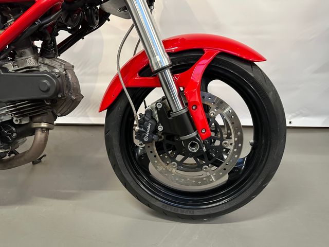 ducati - m-695